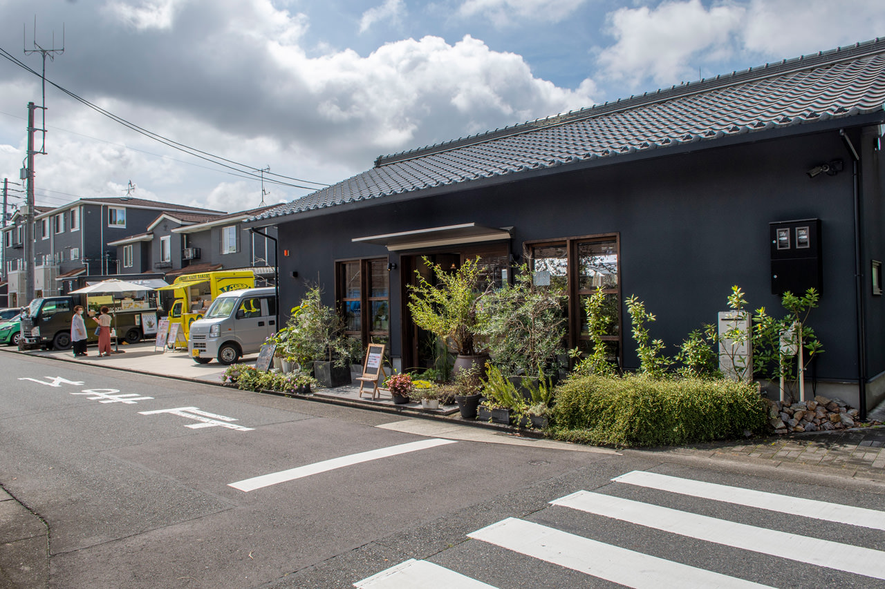 切花栽培農家が営むガーデンカフェ“La clema（ラ クレマ）”